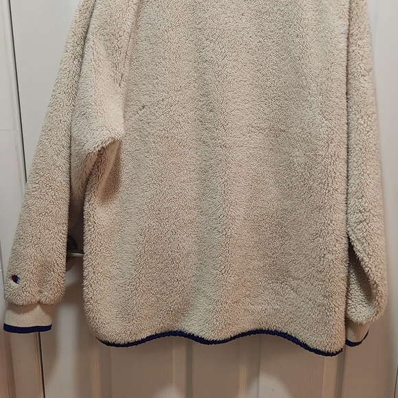 Champion Cream Sherpa Jacket - Picture 3 of 6